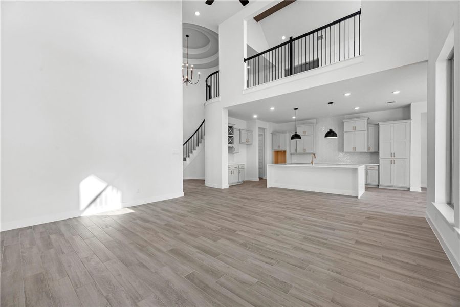 Spacious, unfurnished interior of a new home in Candela, Richmond (Image 15).