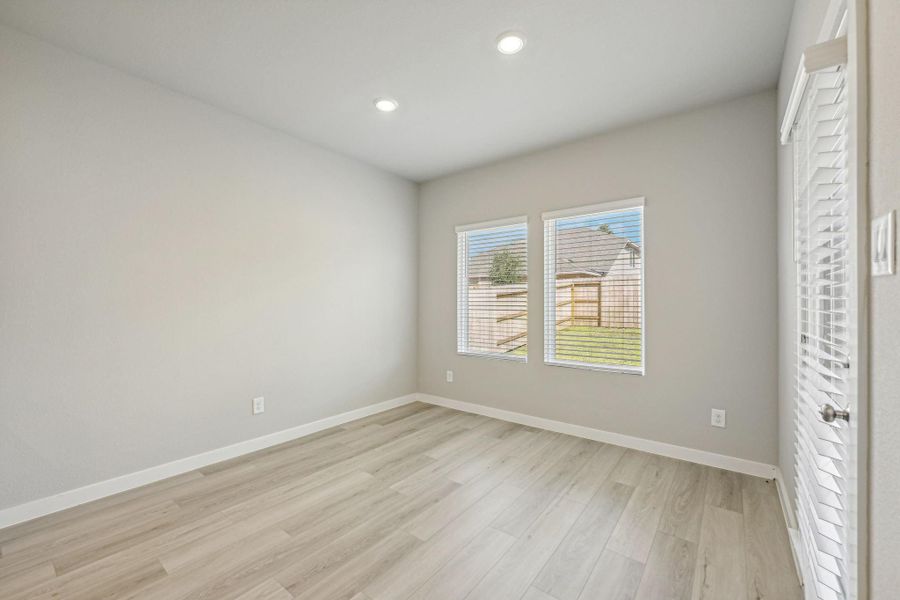 Photo is not of the actual home but is an inspirational photo of builder’s model home and may depict options, furnishings, and/or decorator features that are not included. Photo is not of the actual home but is an inspirational photo of builder’s model home and may depict options, furnishings, and/or decorator features that are not included.