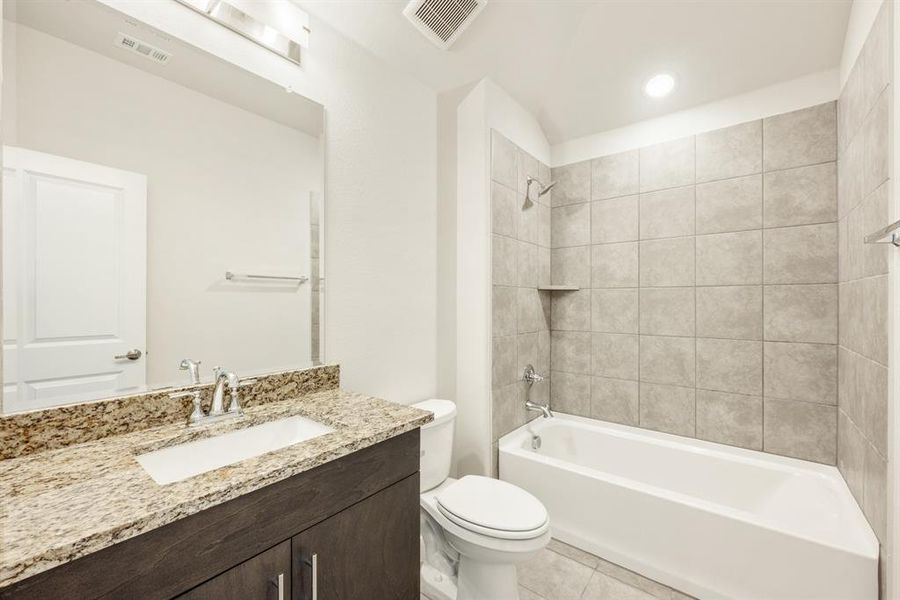 Furnished interior view inside a new home in Heartland Elements, Crandall (Image 17). Furnished interior view inside a new home in Heartland Elements, Crandall (Image 17).