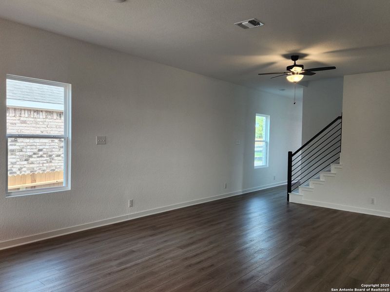 Spacious, unfurnished interior of a new home in Arcadia Ridge, San Antonio (Image 25).