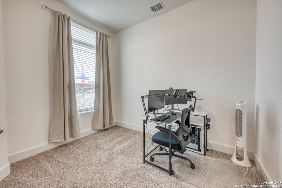 Furnished interior view inside a new home in Hunters Ranch, San Antonio (Image 43). Furnished interior view inside a new home in Hunters Ranch, San Antonio (Image 43).