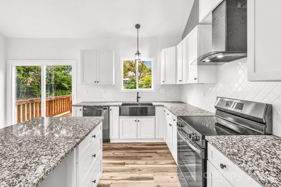 Furnished interior view inside a new home in , Shelby (Image 17).