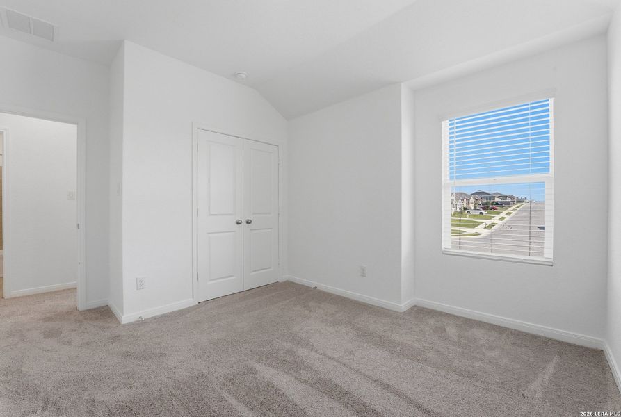Spacious, unfurnished interior of a new home in Guadalupe Heights, Seguin (Image 33).