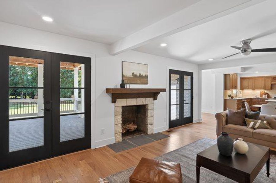 Furnished interior view inside a new home in , Roswell (Image 34).