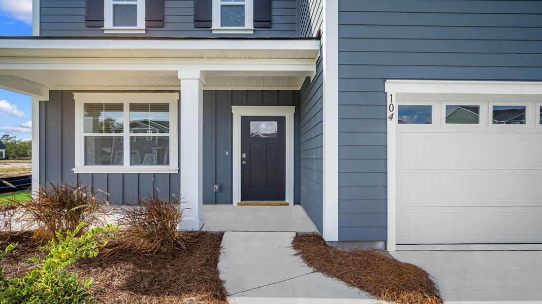 Representative exterior details of a home built from the GALEN by D.R. Horton in Laurel Grove, Guyton (Image 2).