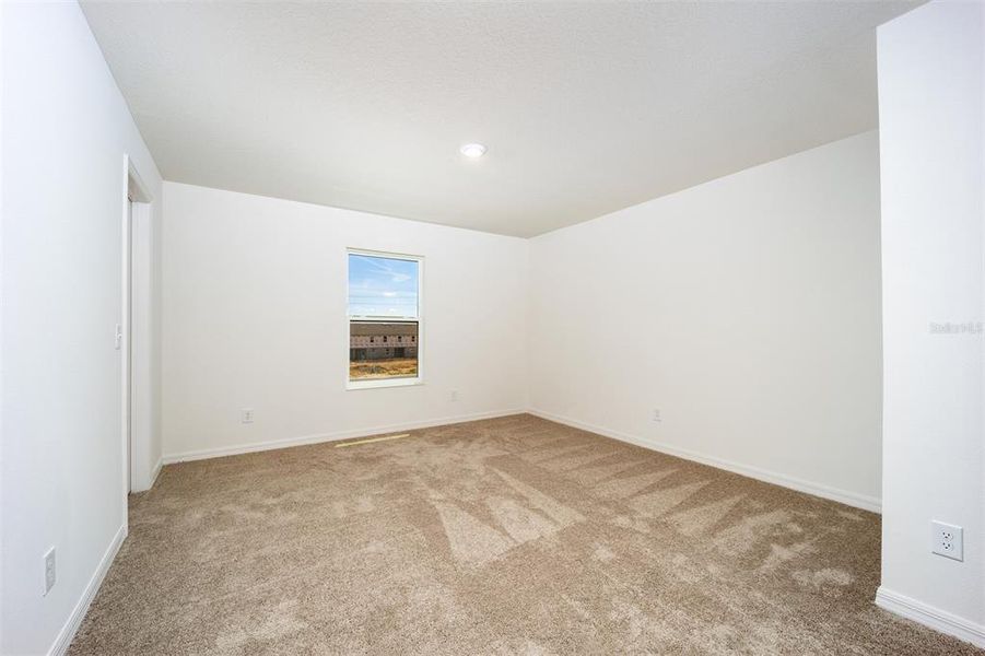 Spacious, unfurnished interior of a new home in Sol Vista, Dundee (Image 18).