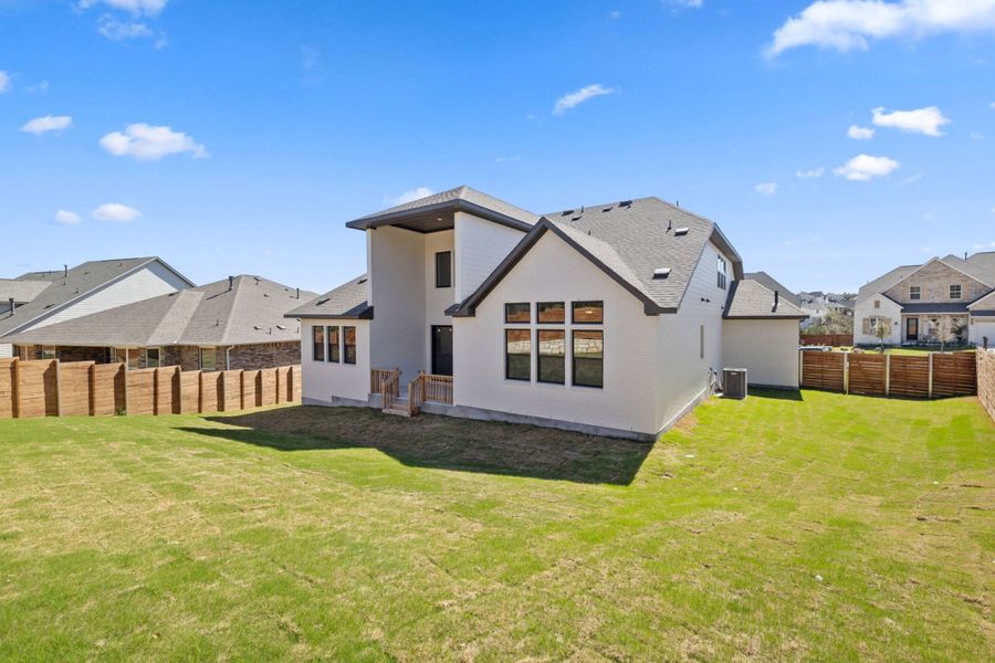 Representative exterior details of a home built from the Ashlyn by Ashton Woods in Provence, Austin (Image 29).