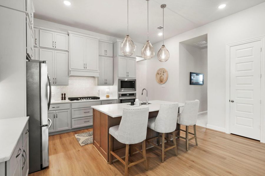 Ample seating at kitchen island Ample seating at kitchen island