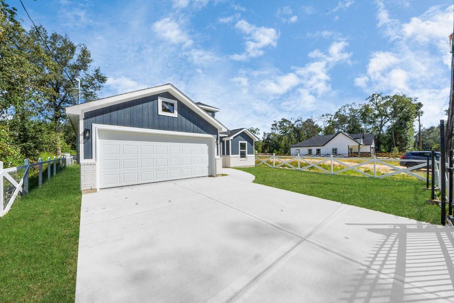 Image 28 of a home in .