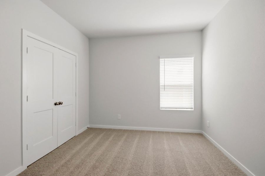 Spacious, unfurnished interior of a new home in Granger Pines, Conroe (Image 20).