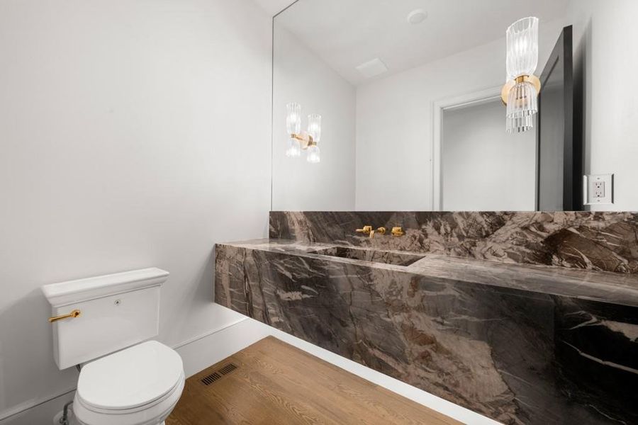 Furnished interior view inside a new home in Blue Heron Walk, Atlanta (Image 8).