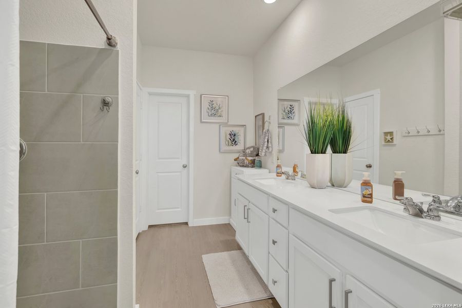 Furnished interior view inside a new home in Parkside, New Braunfels (Image 27).