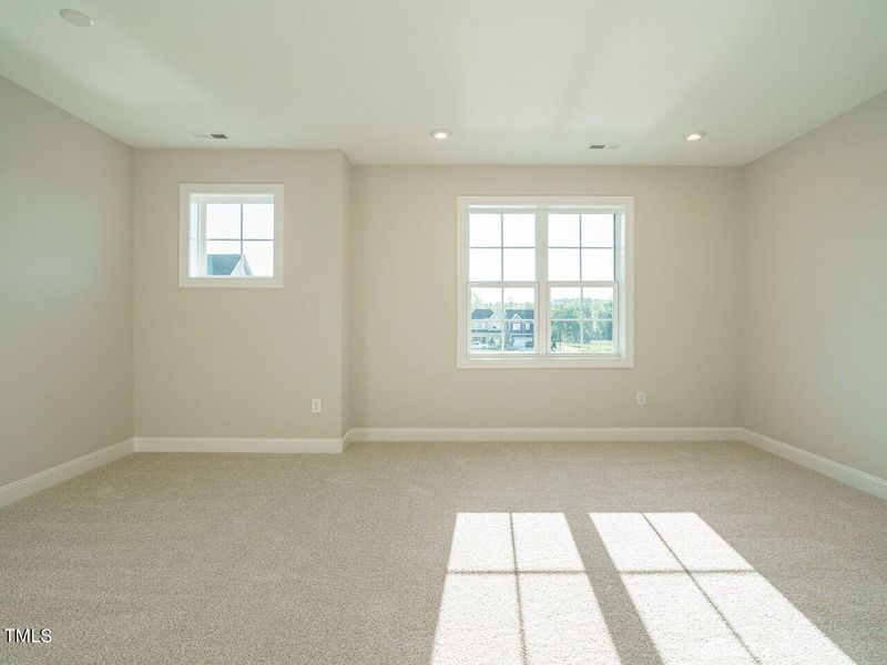 030-1280x960-bonus-room