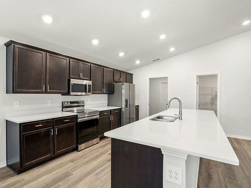 Brand-new 3-bedroom home for sale in Lakeland, FL!