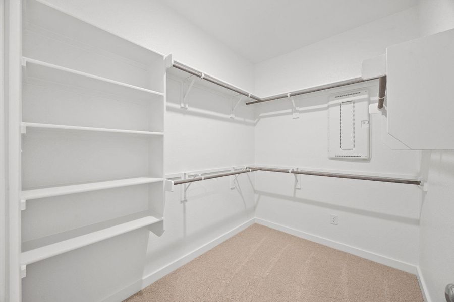 Spacious, unfurnished interior of a new home in Prairie Winds, Hutto (Image 24).