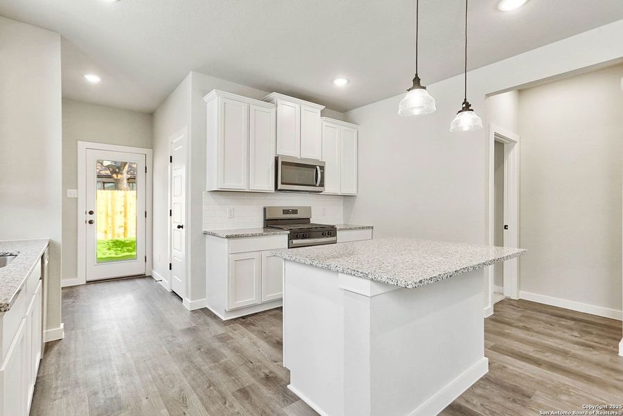 Furnished interior view inside a new home in Fairway Crossing 40s, San Antonio (Image 14). Furnished interior view inside a new home in Fairway Crossing 40s, San Antonio (Image 14).