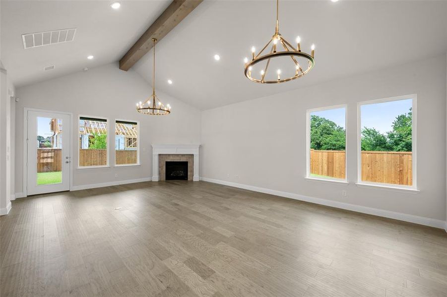 2300 KNapp- Living Room-4 2300 KNapp- Living Room-4