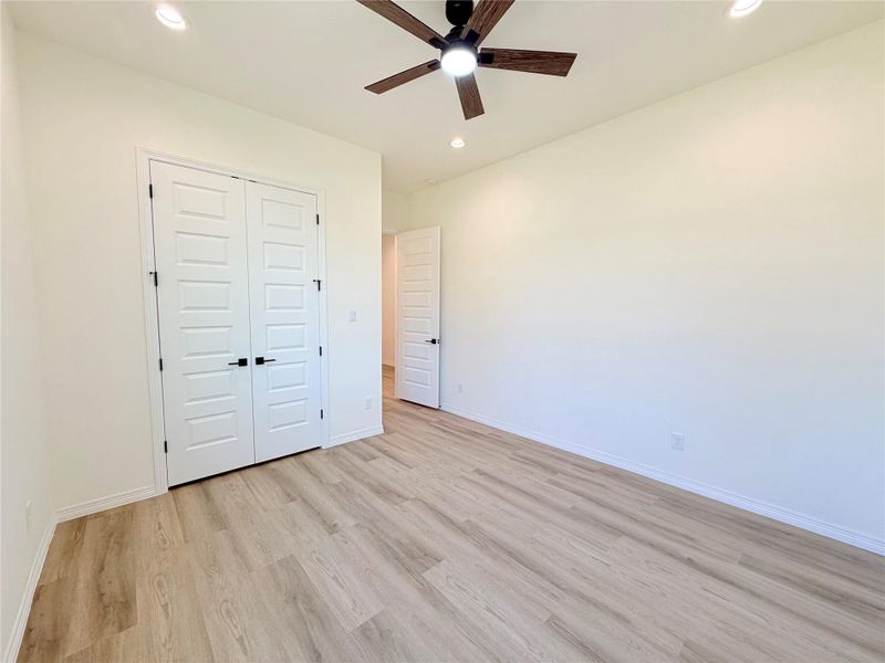 Spacious, unfurnished interior of a new home in , Dayton (Image 28).