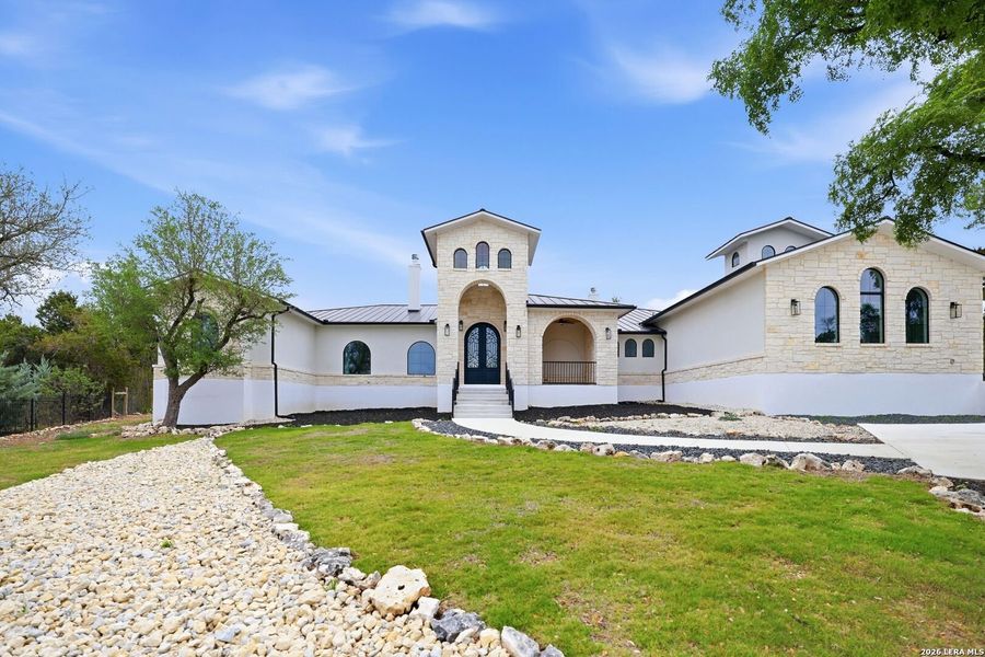 Front exterior of a new home in , New Braunfels, TX, highlighting curb appeal (Image 31).
