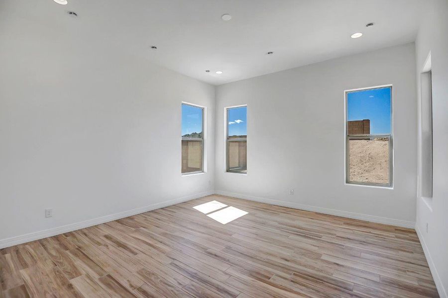 Spacious, unfurnished interior of a new home in Horizon at The Dells, Prescott (Image 22).