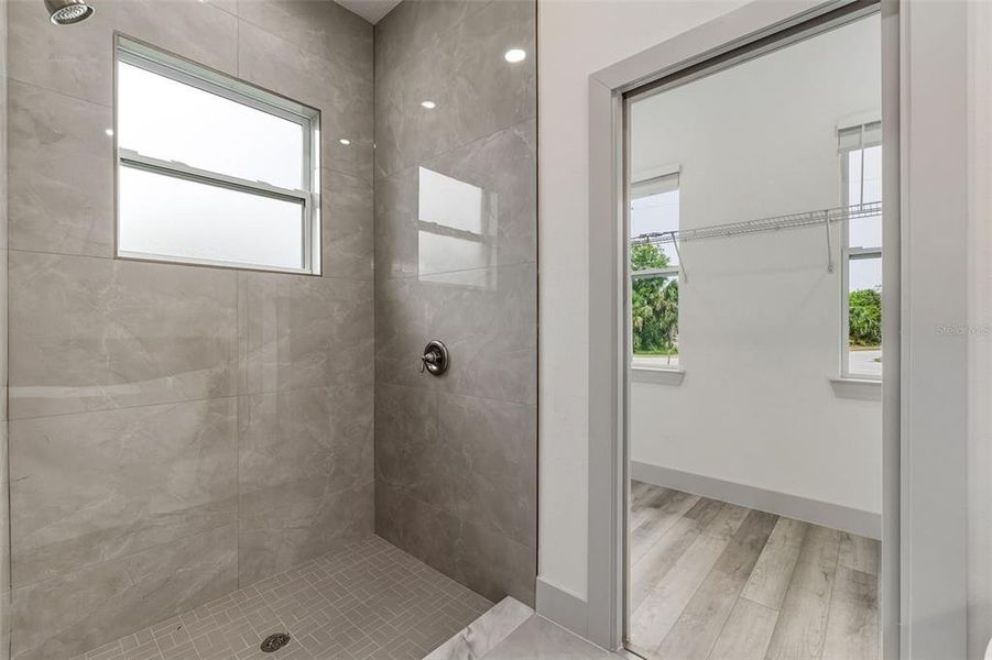 Image 20 of a home in .