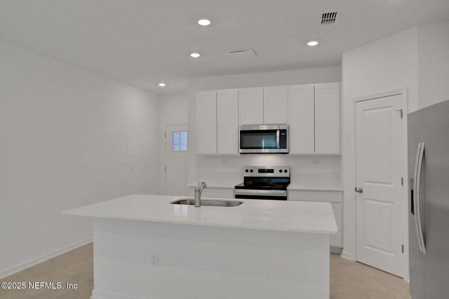 Furnished interior view inside a new home in , Middleburg (Image 13).