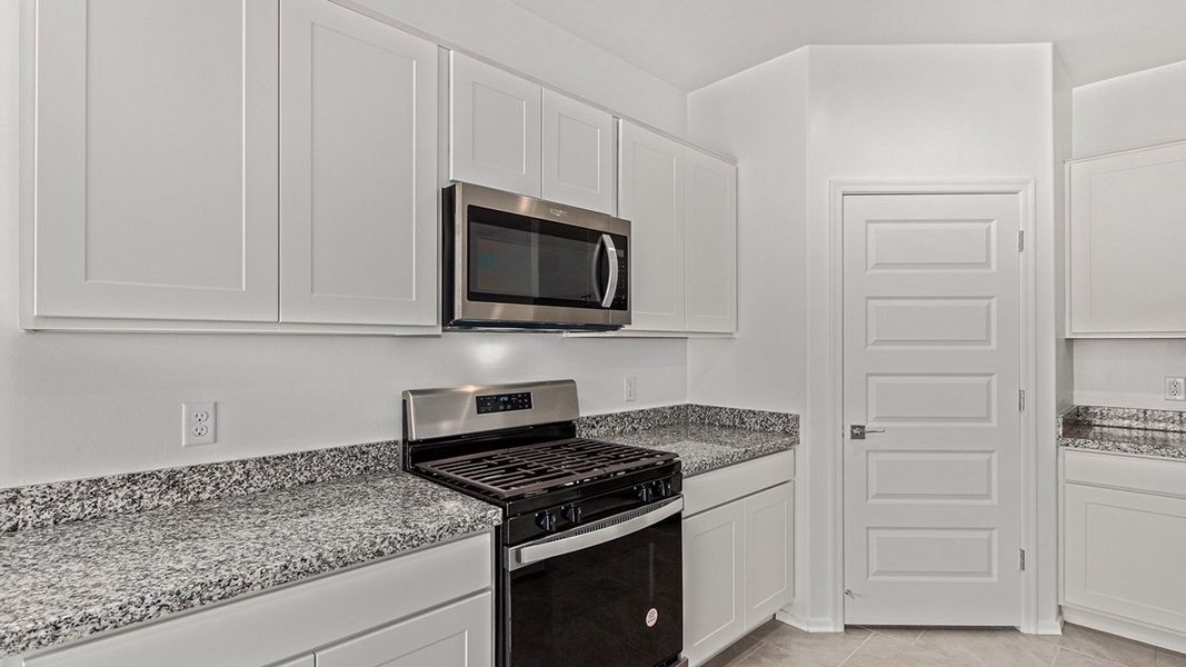 Furnished interior view inside a new home in Barnett Village, Marana (Image 9).