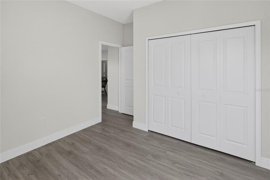 Spacious, unfurnished interior of a new home in , Ocala (Image 21).