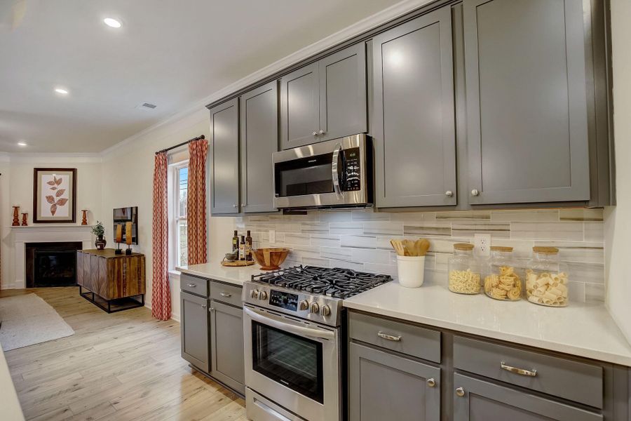 32-web-or-mls-Gatwick Dr-030 32-web-or-mls-Gatwick Dr-030