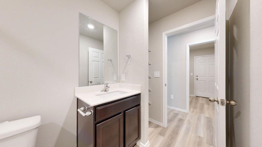 Furnished interior view inside a new home in Turnbo Ranch, Killeen (Image 9).
