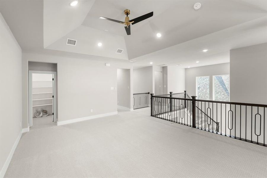 20. 4512 Meander - Game