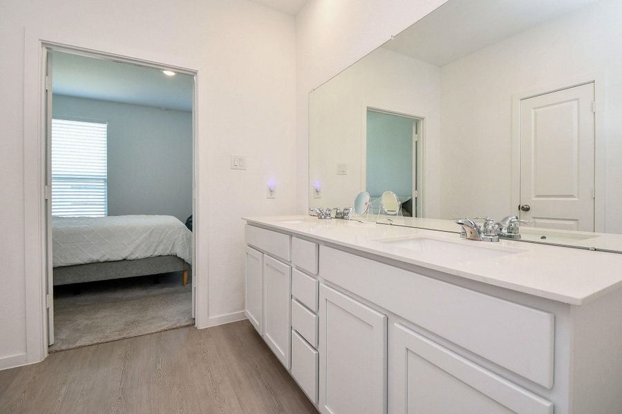 Furnished interior view inside a new home in Anniston, Katy (Image 19). Furnished interior view inside a new home in Anniston, Katy (Image 19).