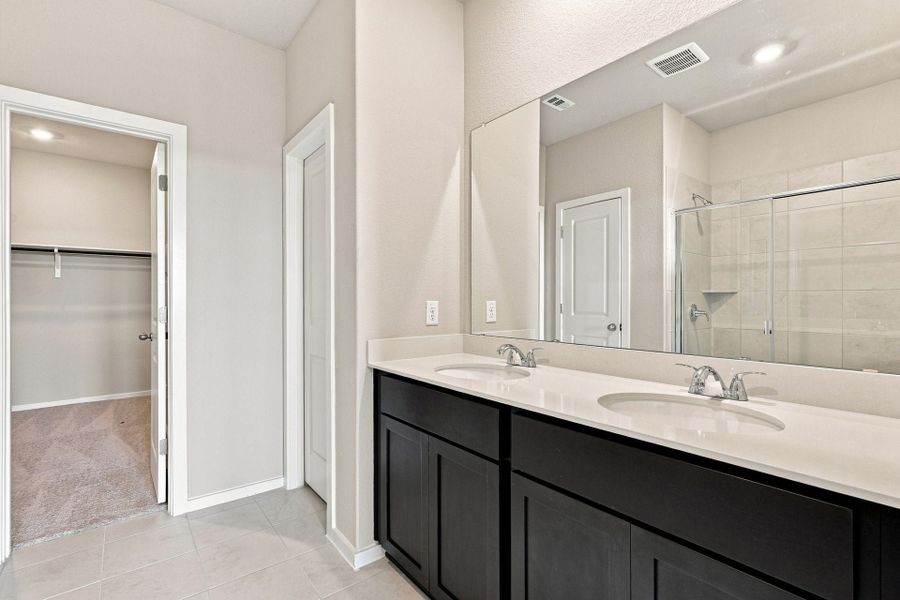 New Home in TAYLOR, TX.  - Slide 21
