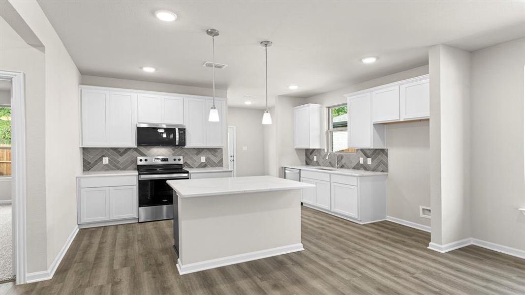 15. 2910 Plum Creek - Kitchen (2)