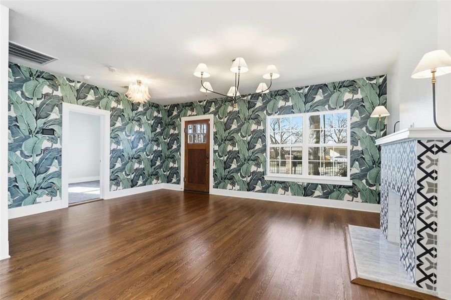 Spacious, unfurnished interior of a new home in , Cleburne (Image 32).