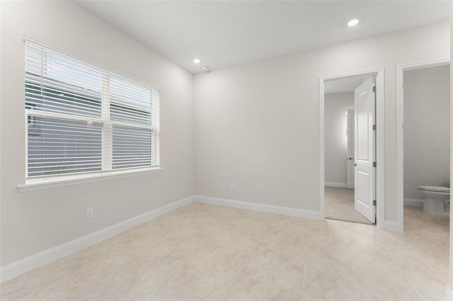 Spacious, unfurnished interior of a new home in , Orlando (Image 46).