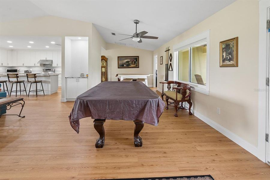 Furnished interior view inside a new home in , Chiefland (Image 37).