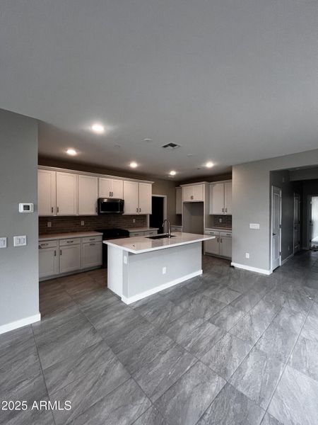 MV Lot 43 - Dining Area & Kitchen MV Lot 43 - Dining Area & Kitchen