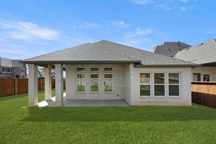 26. 7104 Bergamot - Back