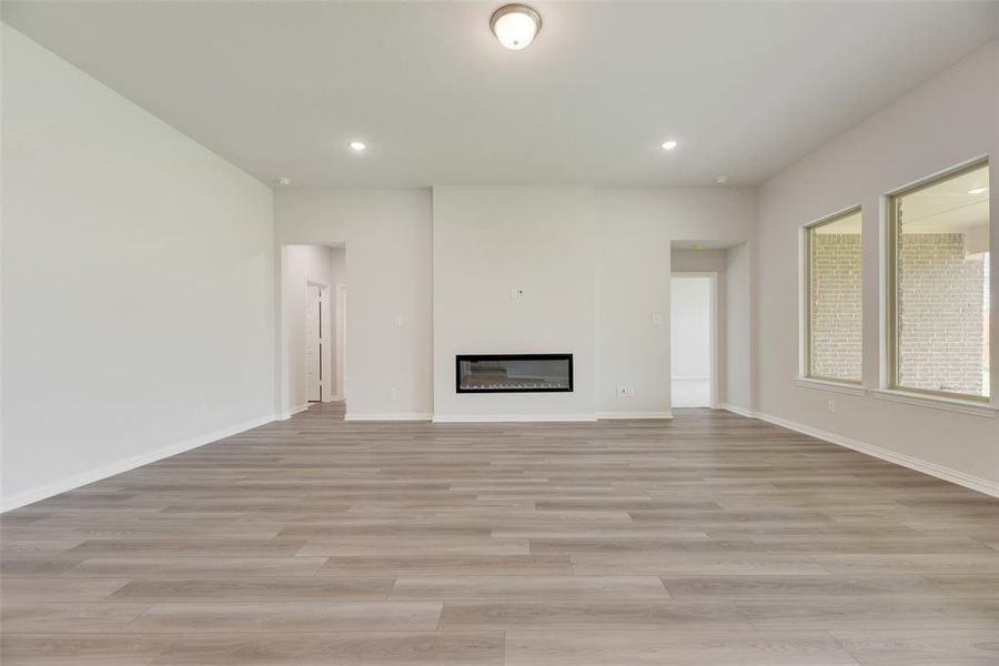 Spacious, unfurnished interior of a new home in Sutton Fields, Celina (Image 24).