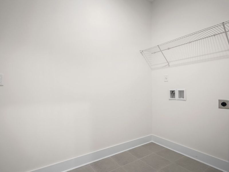 Spacious, unfurnished interior of a new home in Woods Crossing, Gallatin (Image 75).