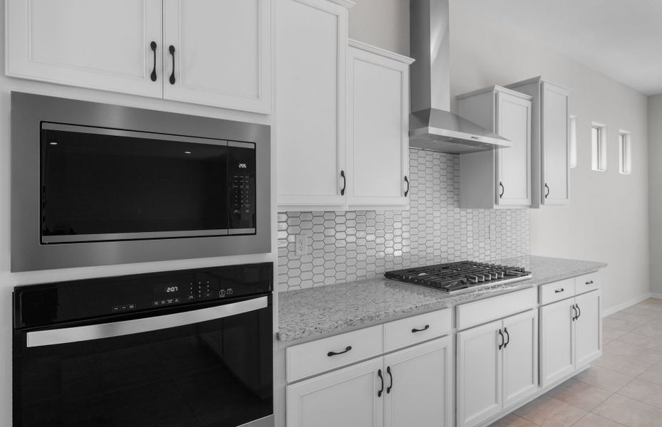 Furnished interior view inside a new home in Sun City Anthem at Merrill Ranch, Florence (Image 11).