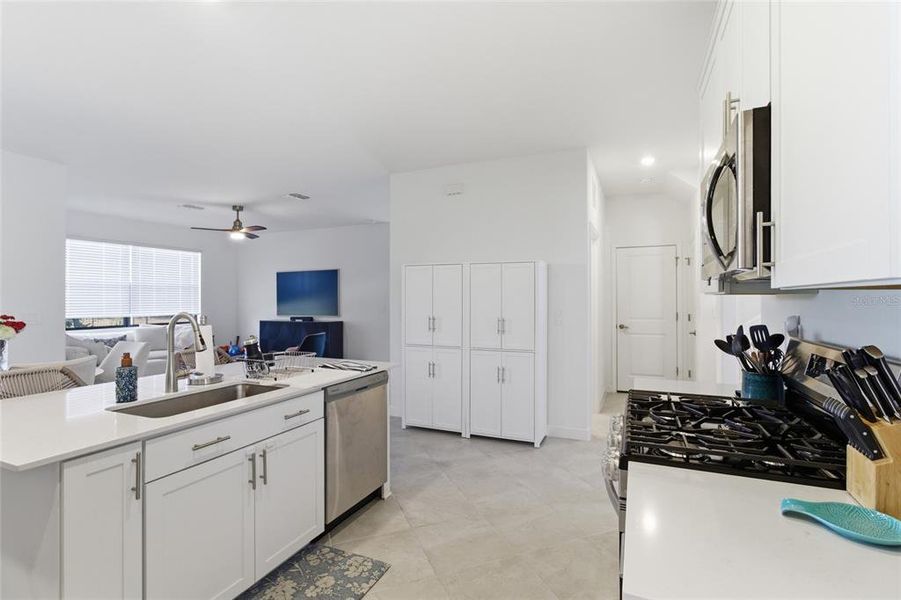 Furnished interior view inside a new home in , Bradenton (Image 45).