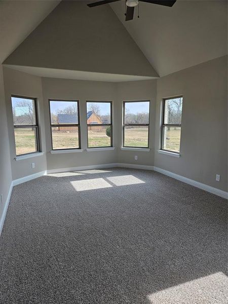 Spacious, unfurnished interior of a new home in Pecan Grove, Whitesboro (Image 15).