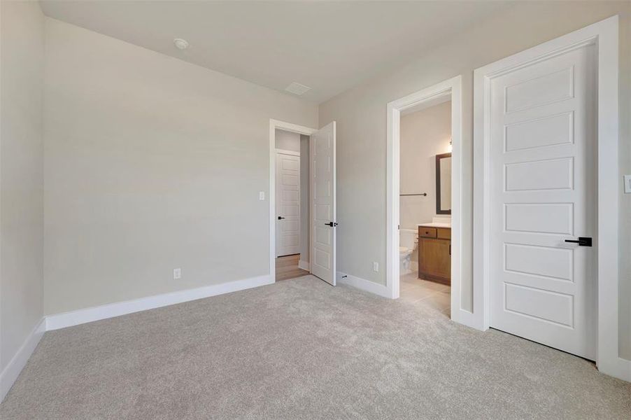 Spacious, unfurnished interior of a new home in Northshore at Lakewood Village - Classic Series, Lakewood Village (Image 23). Spacious, unfurnished interior of a new home in Northshore at Lakewood Village - Classic Series, Lakewood Village (Image 23).