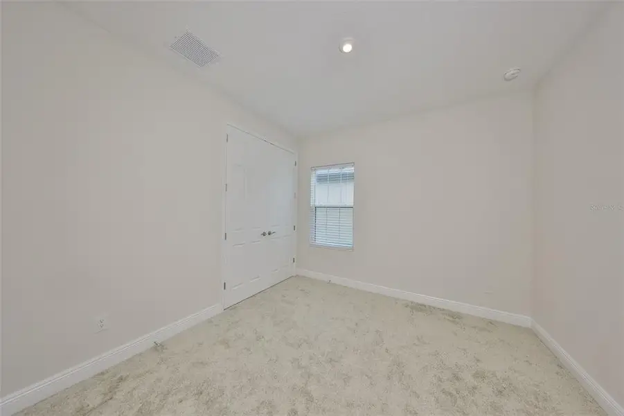 Spacious, unfurnished interior of a new home in Triple Creek, Riverview (Image 21).