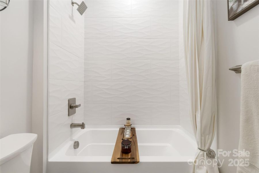 Image 37 of a home in . Image 37 of a home in .