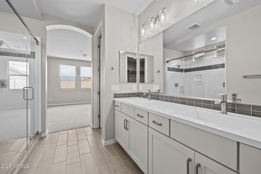 21)PRIMARY BATH 21)PRIMARY BATH