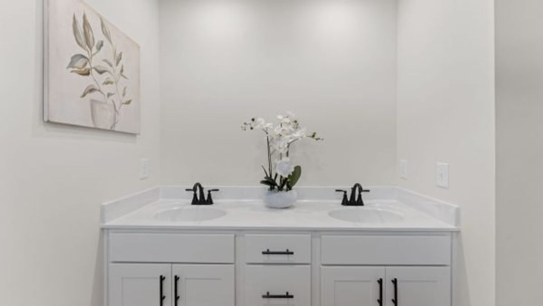 Representative interior finishes for a home built from the Kinsley by Piedmont Residential in Magnolia Trace, Flowery Branch (Image 18).