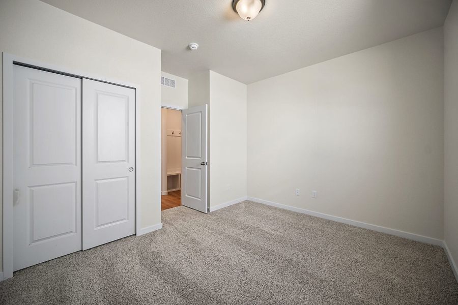 Spacious, unfurnished interior of a new home in Aspen Ranch, Fountain (Image 30).